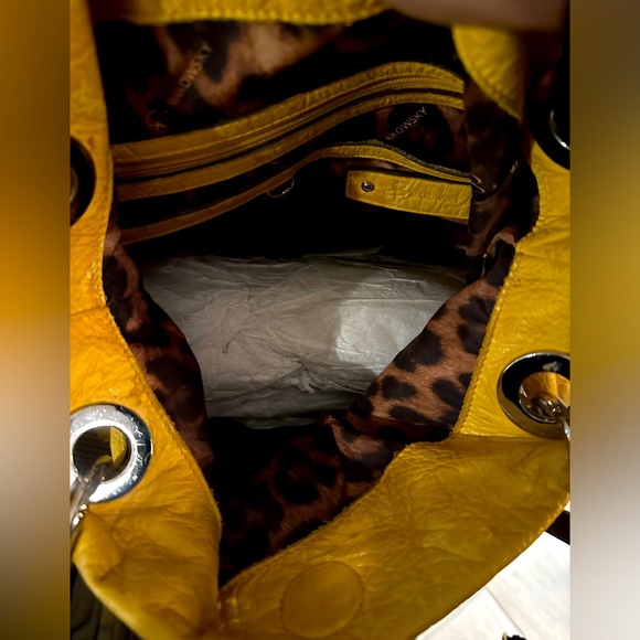 A beautiful bright yellow b Makowski leather bag in very good condition. - Picture 5 of 8